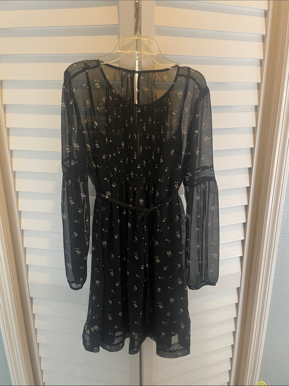 Abercrombie & Fitch Black Floral Tie-Waist Sheer Long-Sleeve Dress